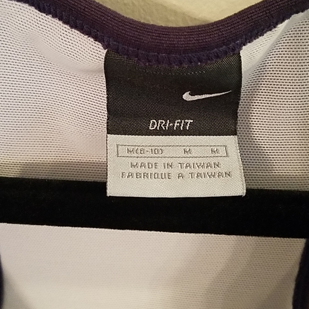 Nike Tank - Picture 2 of 4